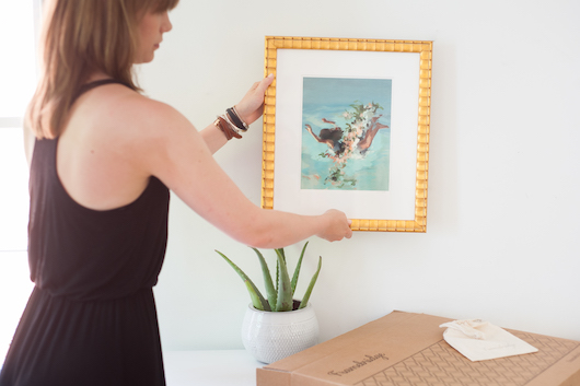 tips for how to hang artwork correctly professionally DIY
